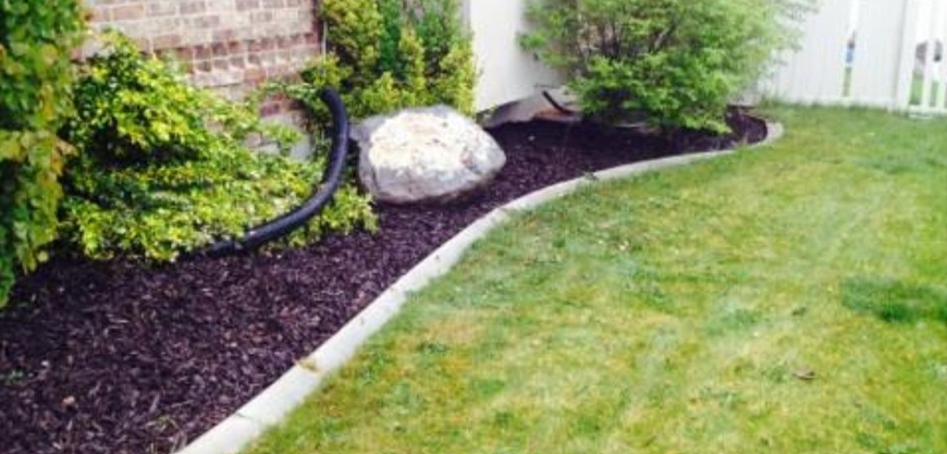 Après — Terrain entretenu par Azteca